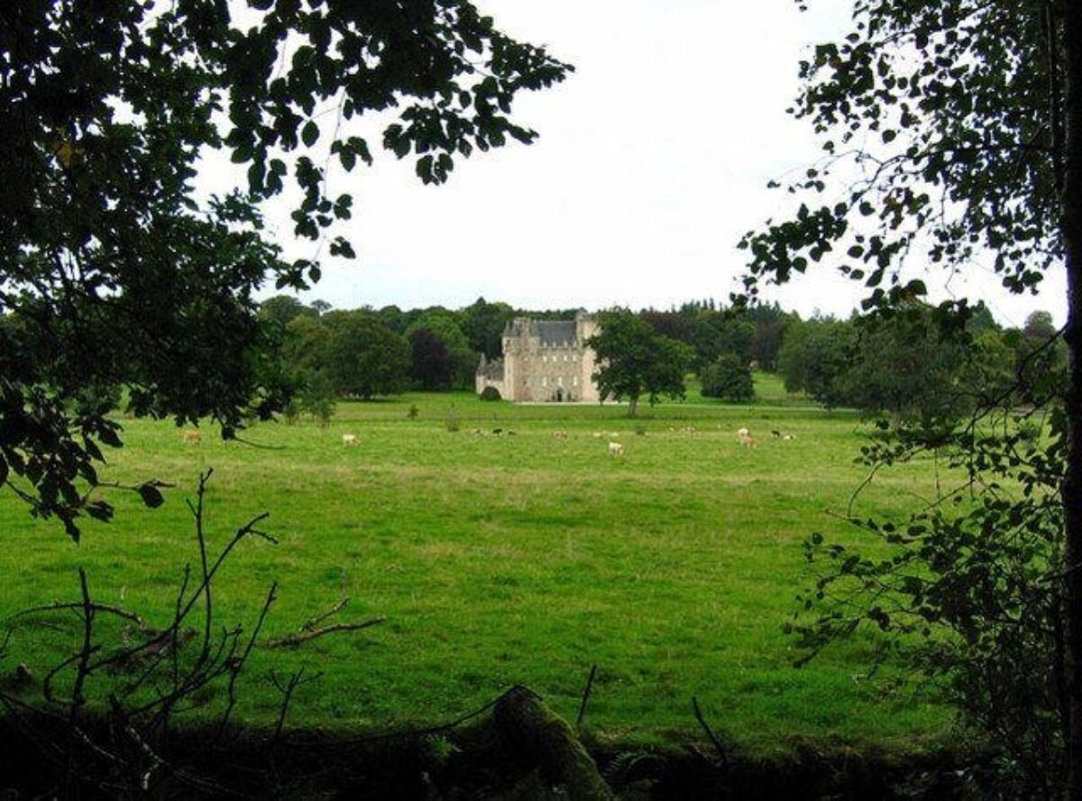 Castle Fraser - Miss Bristows Trail large photo 2