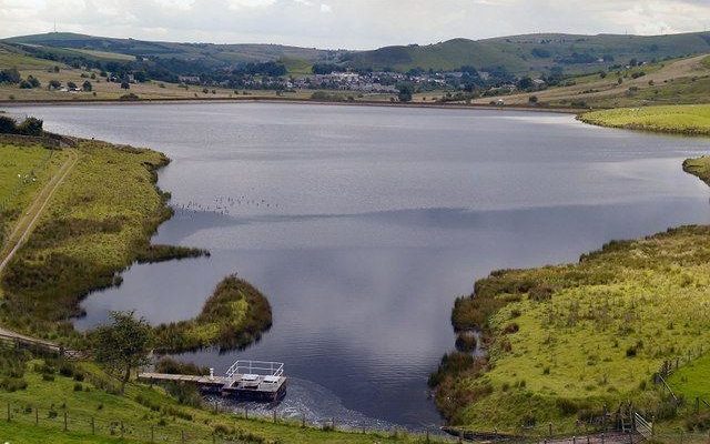 Castleshaw Reservoirs Walk, Delph, Heights Circular Dog walk in Yorkshire (West)