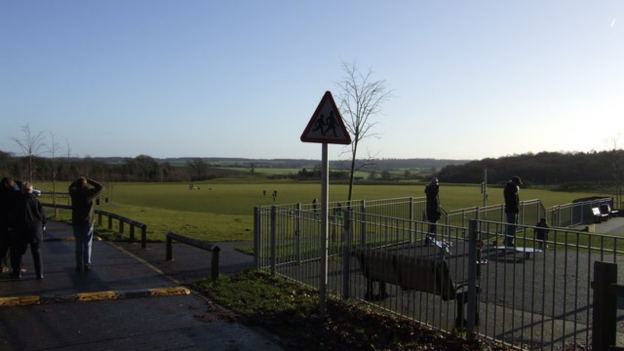 Dog walks in Hertfordshire · Walkiees