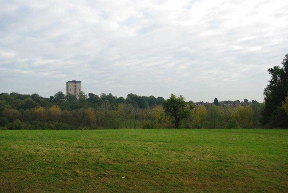 Havering Country Park large photo 1