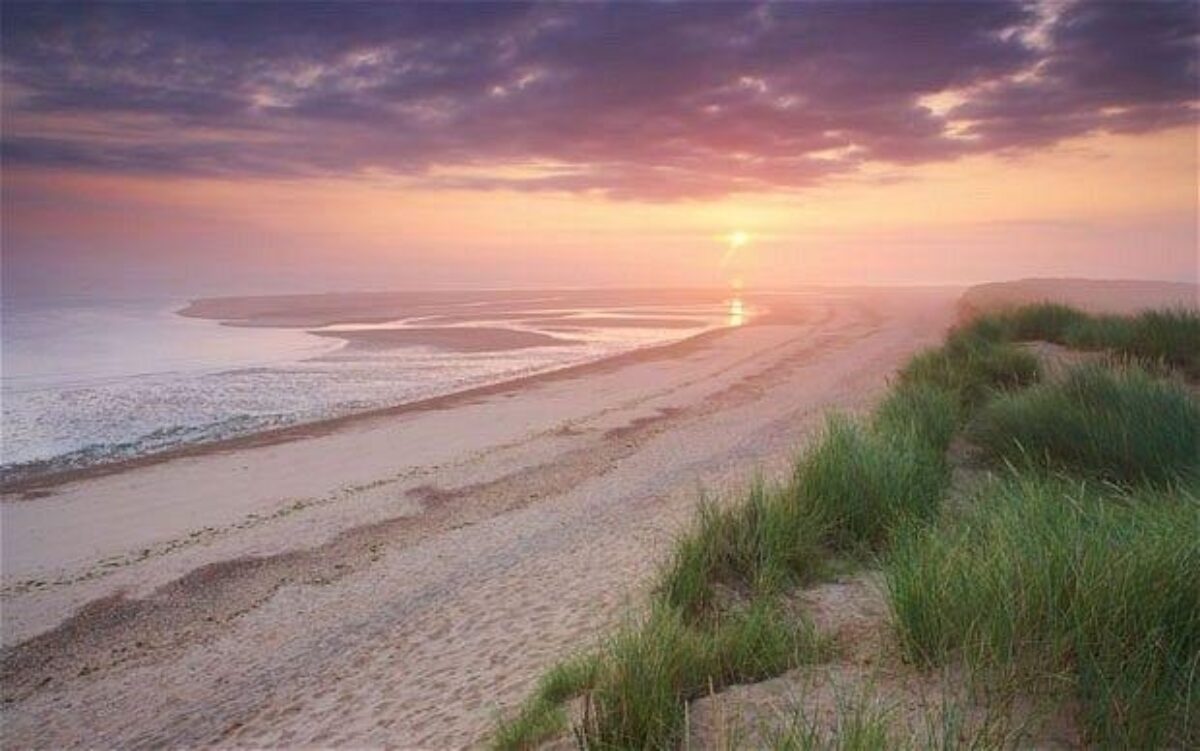 Holkham Beach, North Norfolk large photo 3