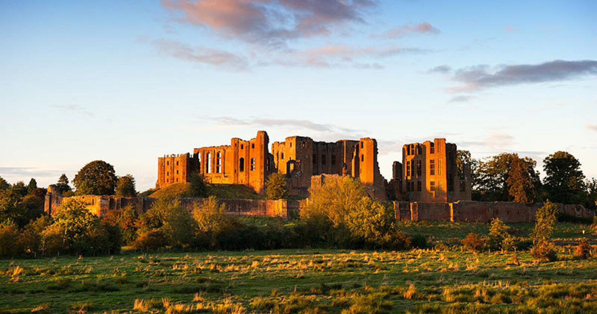 Kenilworth Castle And Elizabethan Garden large photo 7