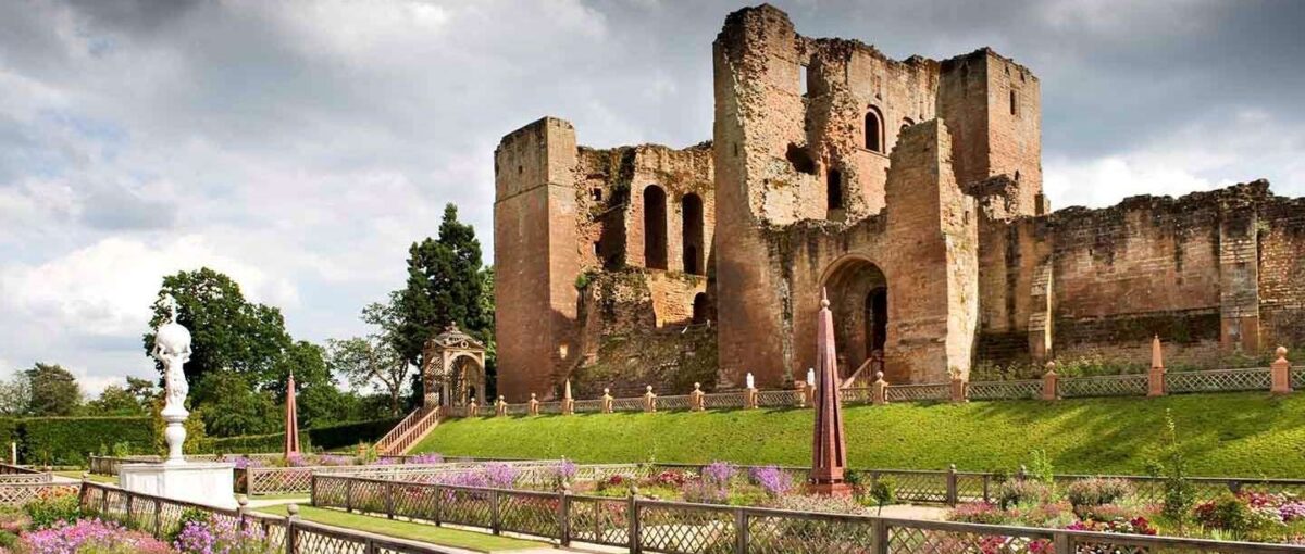 Kenilworth Castle And Elizabethan Garden large photo 6