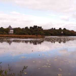 Llyn Llech Owain Country Park