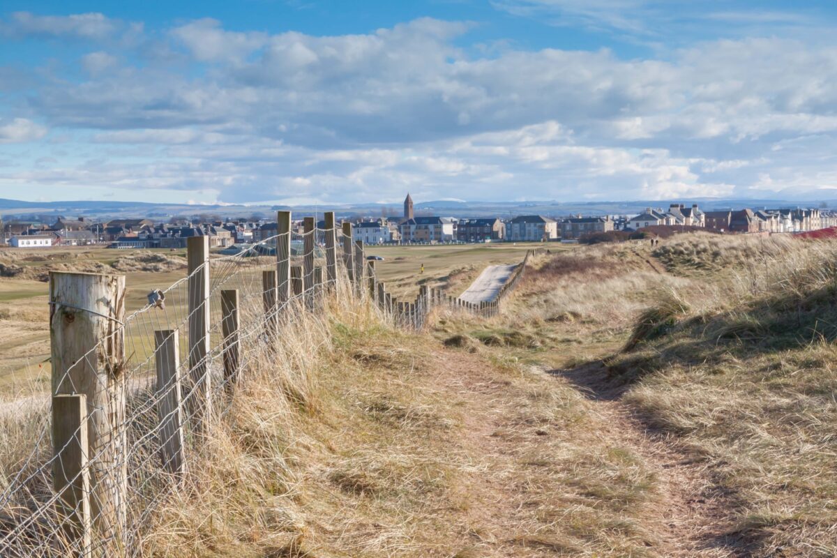 Pow Burn To Prestwick large photo 2