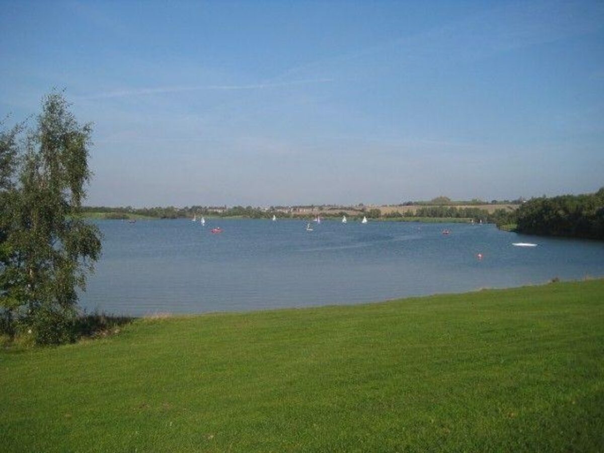 Pugneys Country Park large photo 2