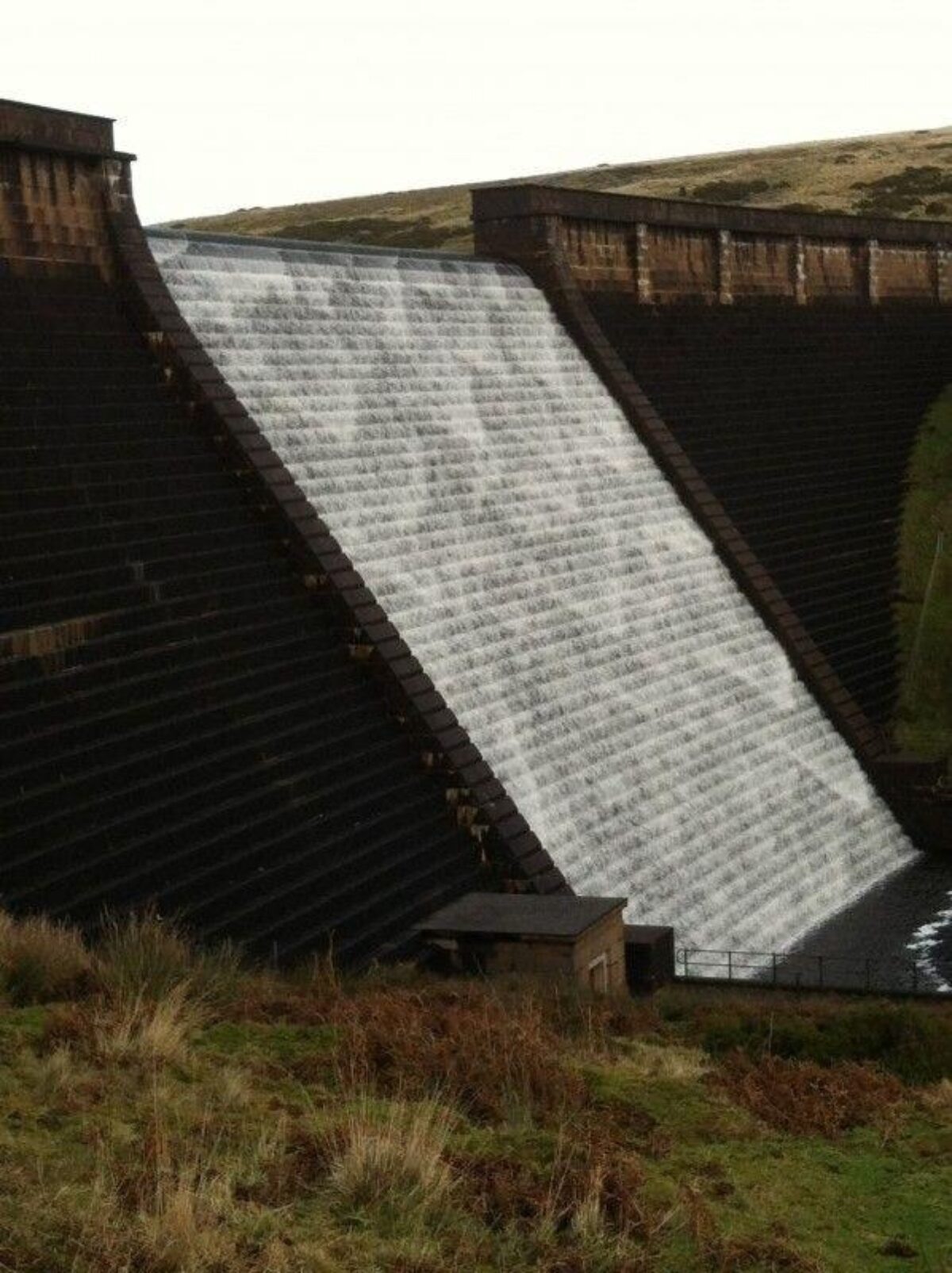 River Avon Dam, Dartmoor large photo 6