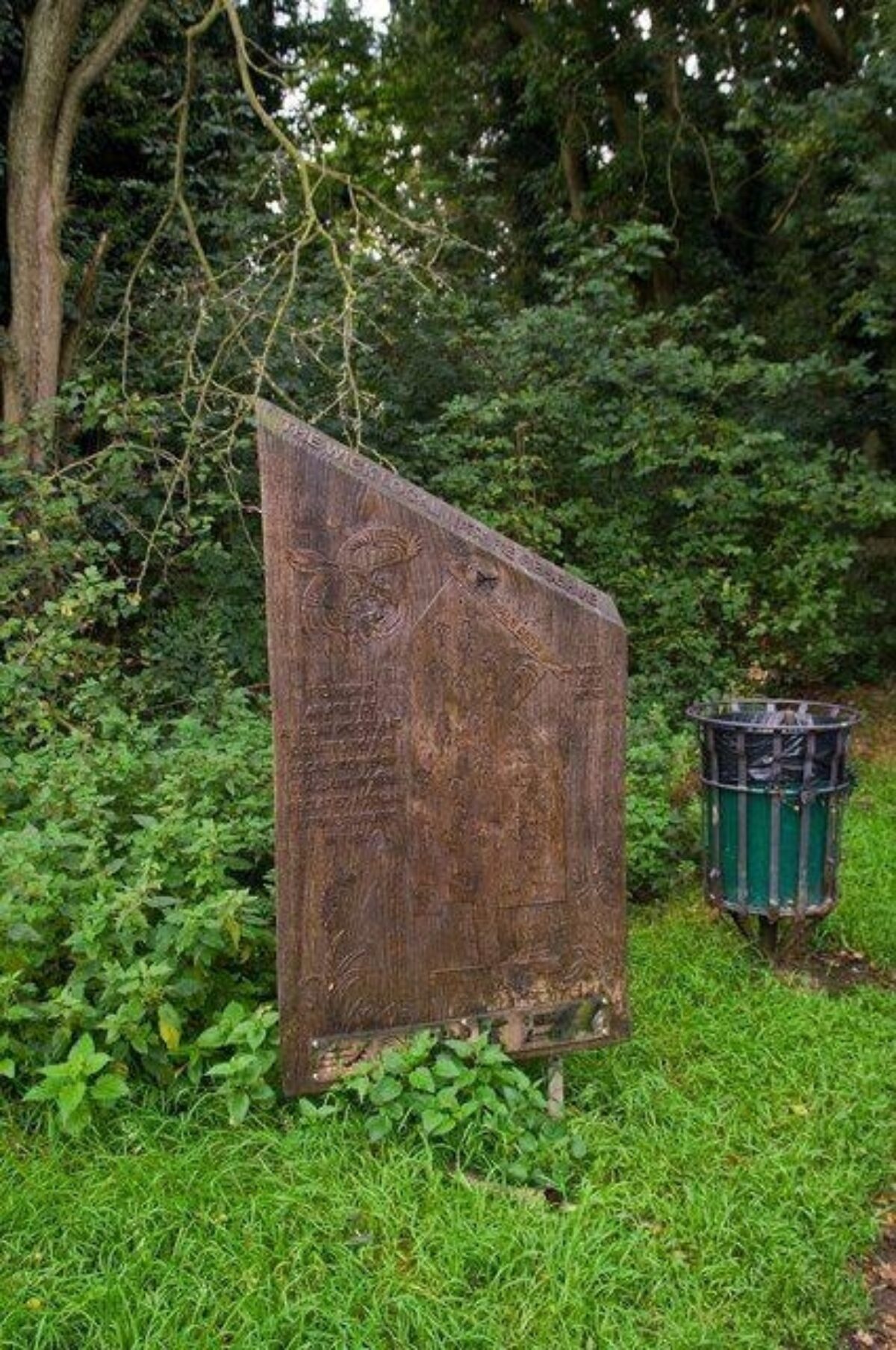 The Wick Nature Reserve, St Albans large photo 1