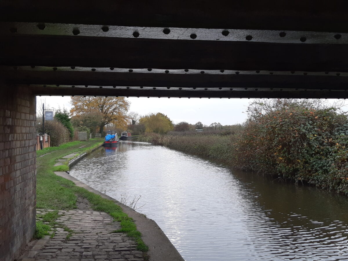 Trent & Mersey Canal Path (Burton) large photo 1