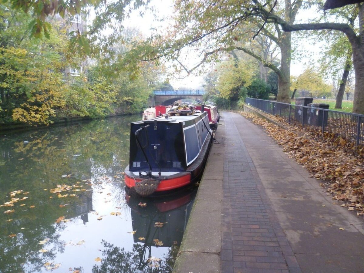 Urban Canalside In East London large photo 1