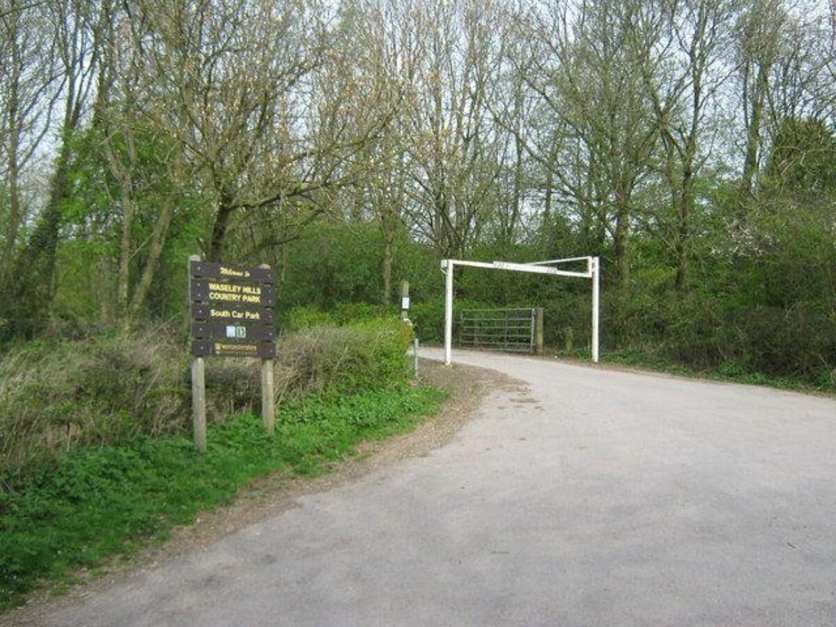 Waseley Hills Country Park large photo 2