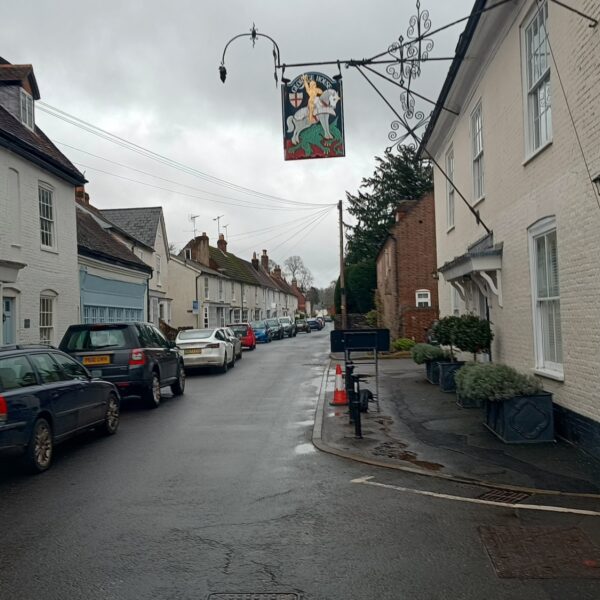 Wheely Down  Farm Lane to Denmead (Wayfarer's Walk) photo 6