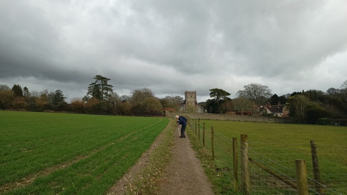 Wheely Down  Farm Lane to Denmead (Wayfarer's Walk) large photo 5