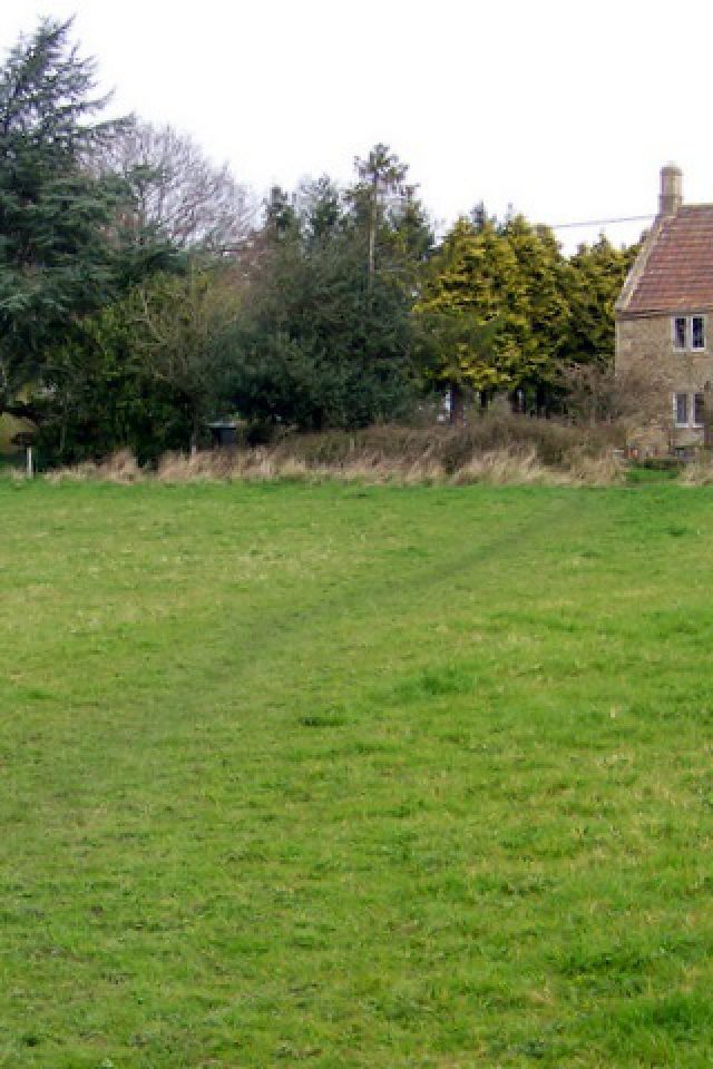 Dog walk at Whitley · Wiltshire · Walkiees