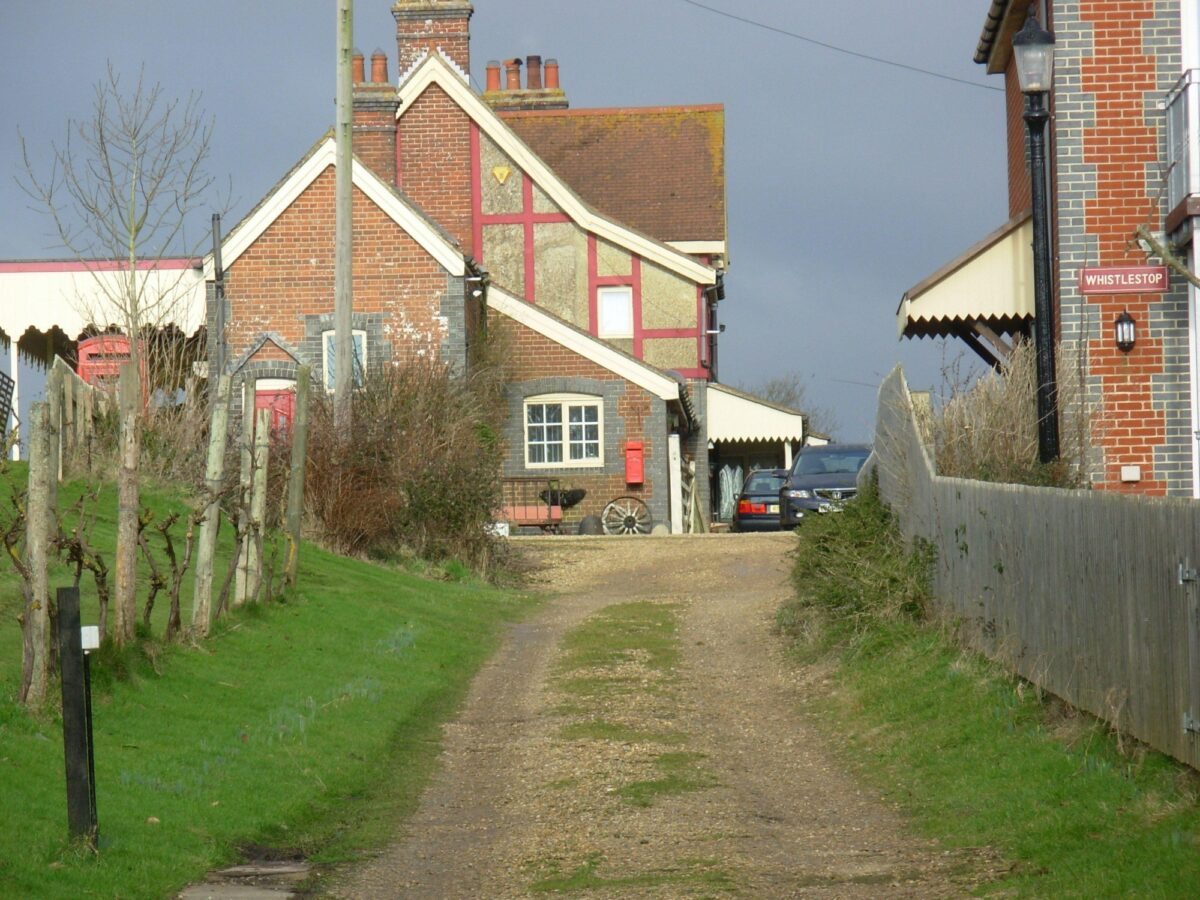 Whitwell/st Lawrence/niton/whitwell large photo 3